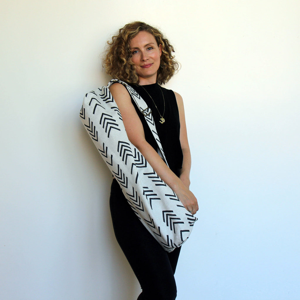 Large Yoga Mat Bag - Black & White - easily fit your mat & essentials –  Samyoga