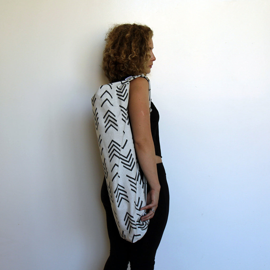 Large Yoga Mat Bag - Black & White - easily fit your mat & essentials –  Samyoga
